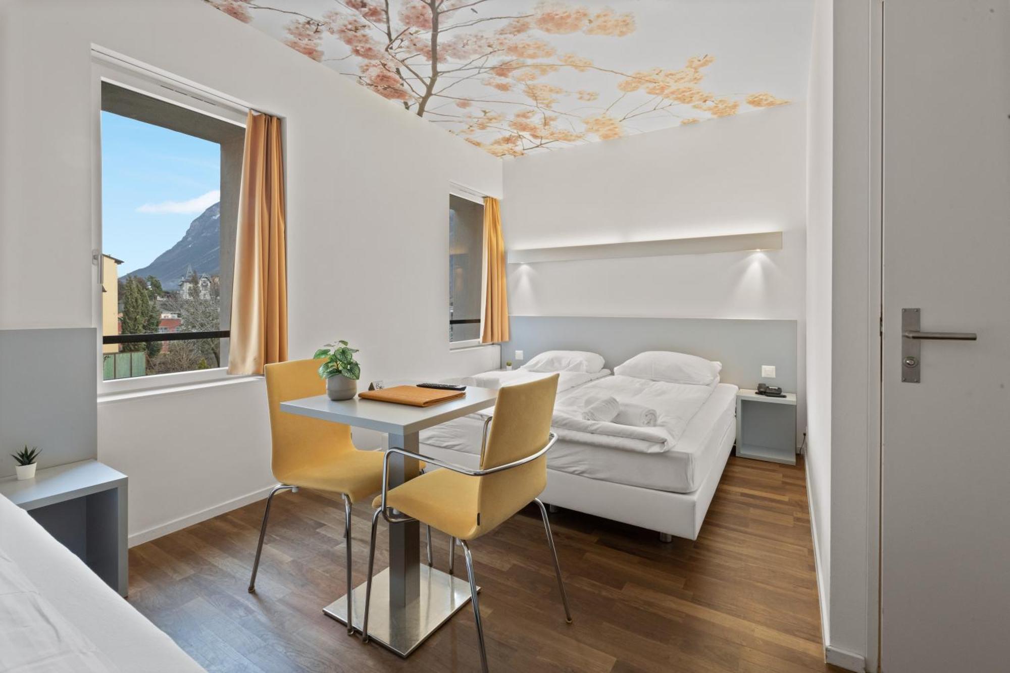 Hotel De La Poste Sierre Buitenkant foto
