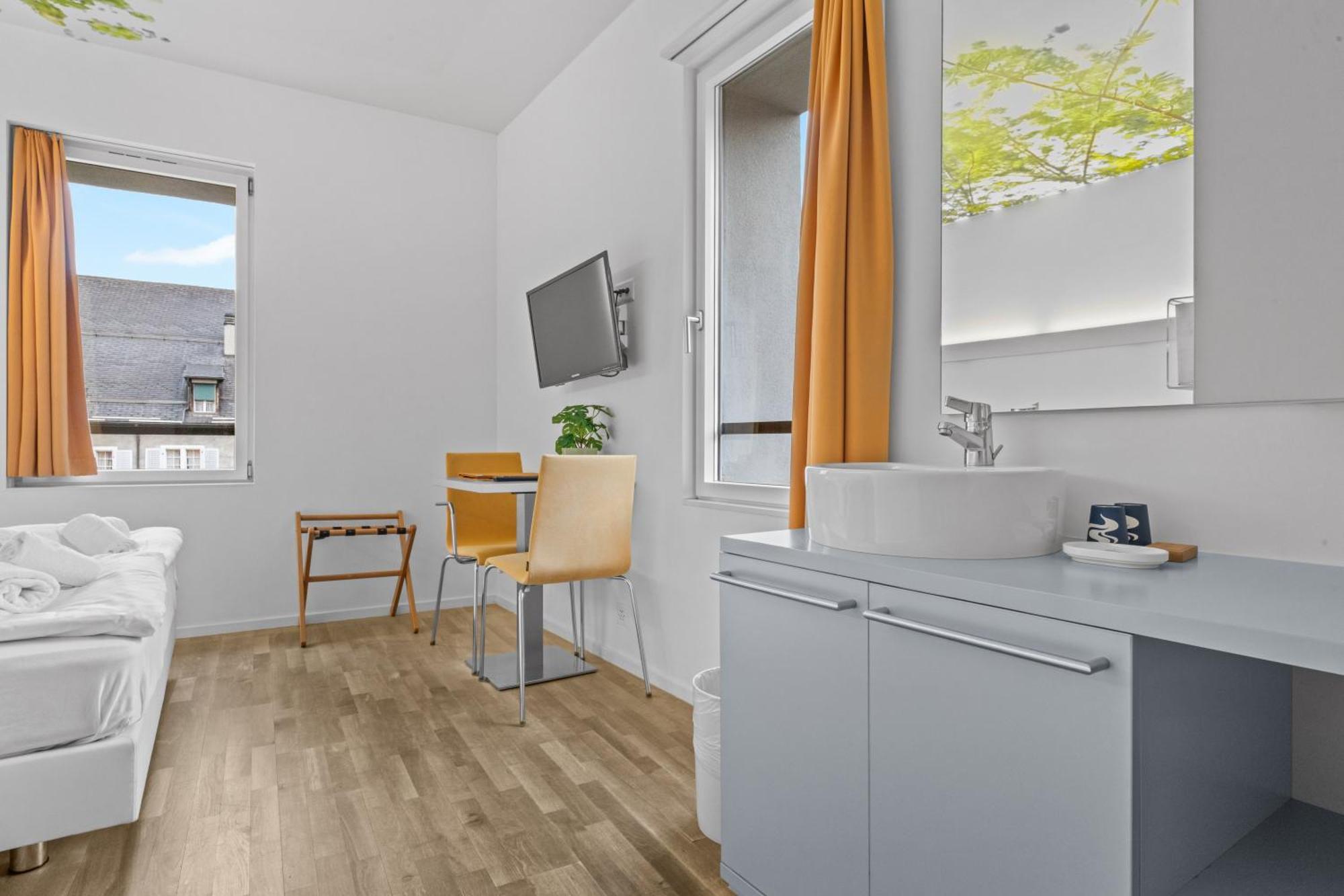 Hotel De La Poste Sierre Buitenkant foto
